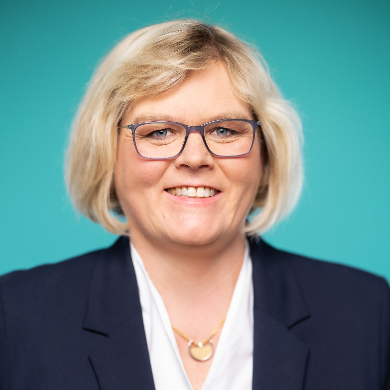  Simone Oostland