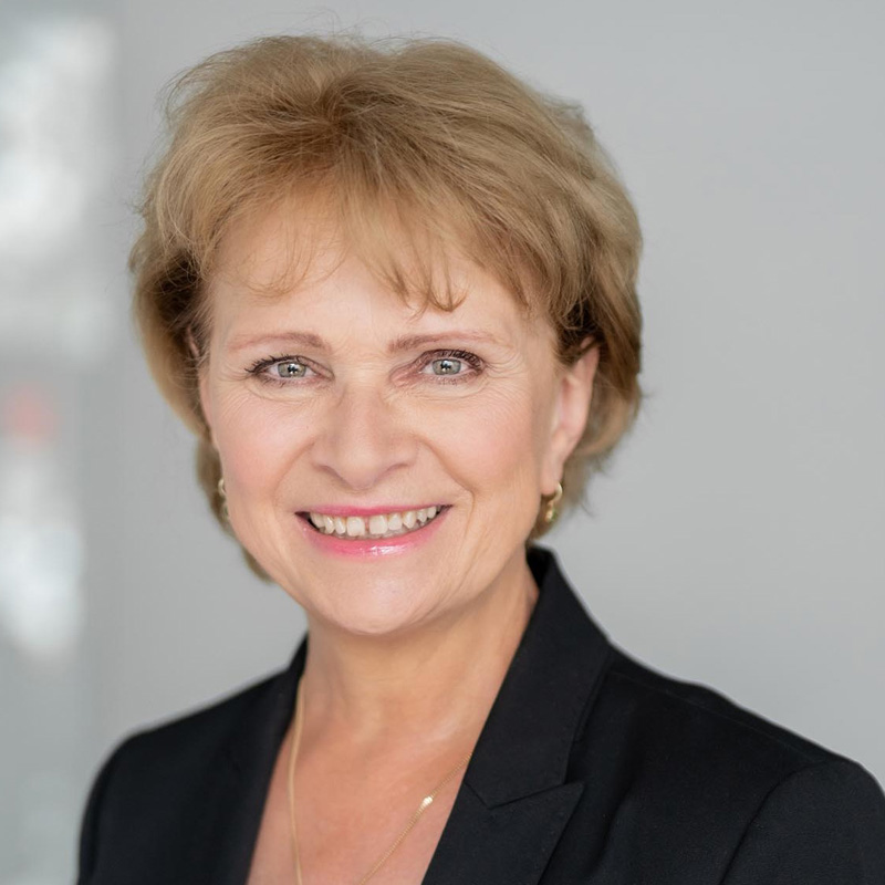  Walburga Isenmann